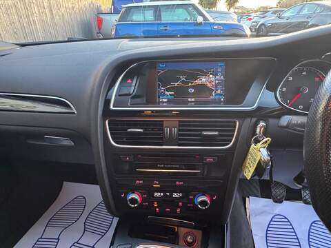 Audi A4 Avant TDI Black Edition Plus - U1555