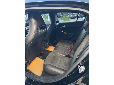 Mercedes-Benz GLA GLA200d AMG Line - U1564