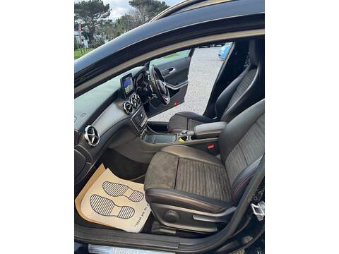 Mercedes-Benz GLA GLA200d AMG Line - U1564