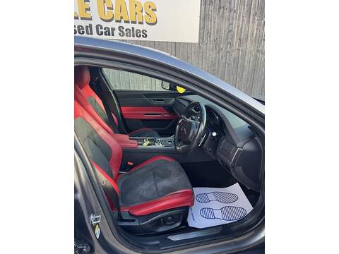 Jaguar XF d V6 S - U1565