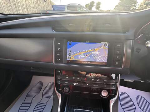 Jaguar XF d V6 S - U1565