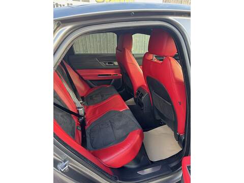 Jaguar XF d V6 S - U1565