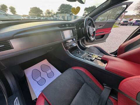 Jaguar XF d V6 S - U1565