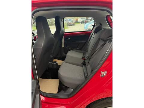 Volkswagen up! Move up! - U1566