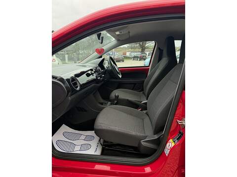 Volkswagen up! Move up! - U1566