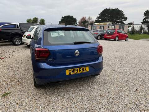 Volkswagen Polo EVO SE - U1570