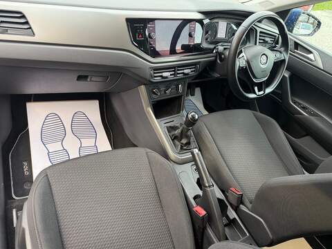 Volkswagen Polo EVO SE - U1570