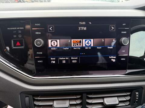 Volkswagen Polo EVO SE - U1570