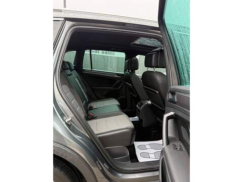 Volkswagen Tiguan TDI R-Line - U1581