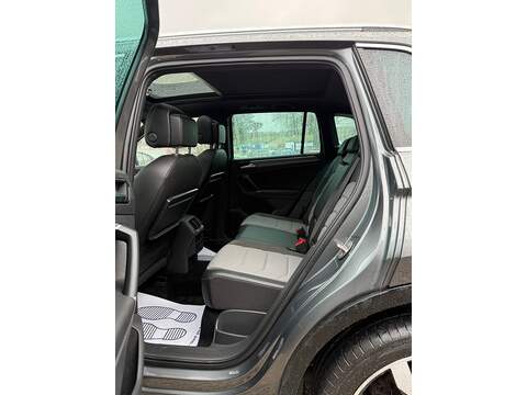 Volkswagen Tiguan TDI R-Line - U1581