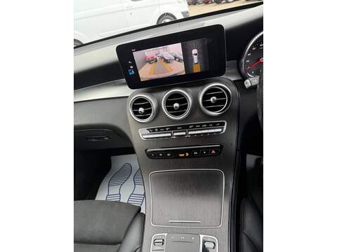 Mercedes-Benz GLC GLC220d AMG Line - U1582