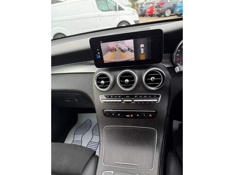 Mercedes-Benz GLC GLC220d AMG Line - U1582