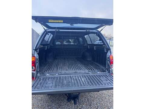 Mitsubishi L200 DI-D Barbarian - U1585