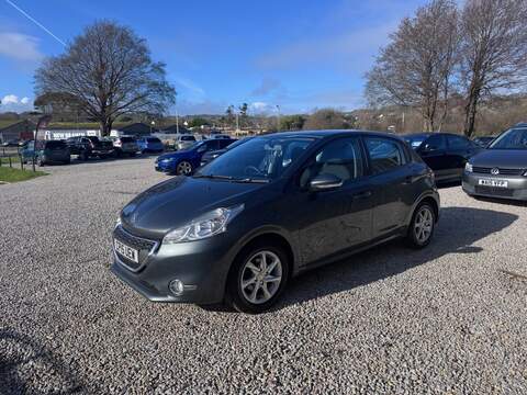 Peugeot 208 VTi PureTech Active - U1592