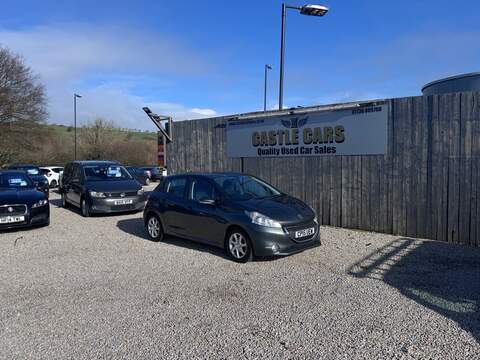 Peugeot 208 VTi PureTech Active - U1592