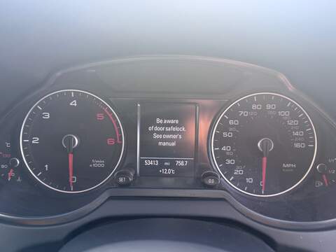 Audi Q5 TDI V6 S line Plus - U1594