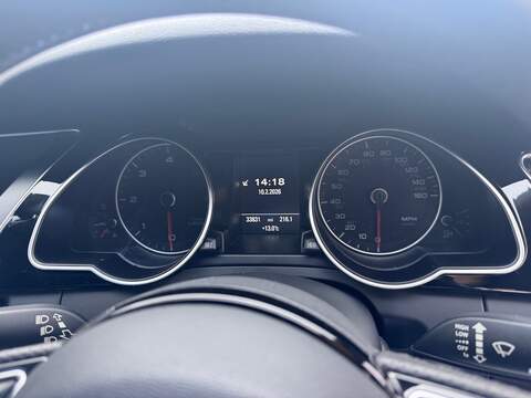 Audi A5 TDI Black Edition Plus - U1599