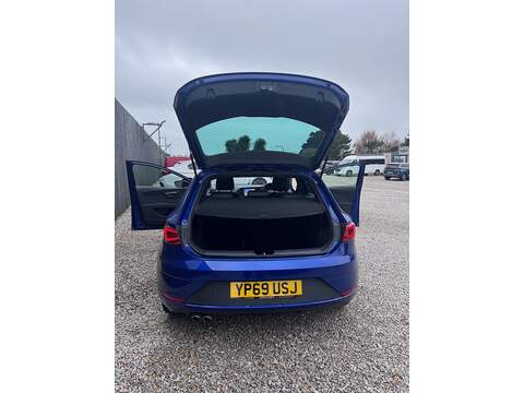 SEAT Leon TDI FR Black Edition - U1602