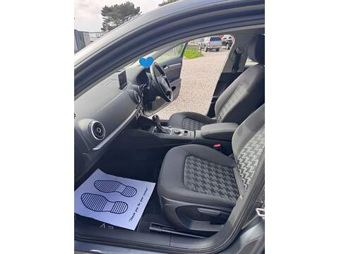 Audi A3 TFSI SE - U1615