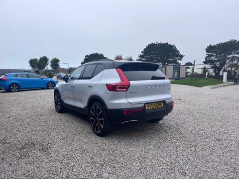 Volvo XC40 D3 R-Design Pro - U1617
