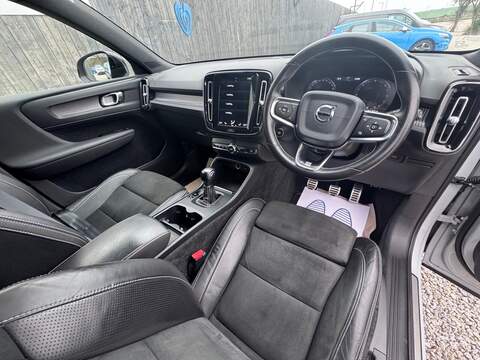 Volvo XC40 D3 R-Design Pro - U1617
