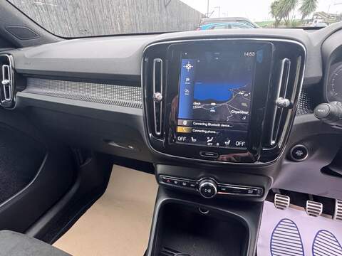 Volvo XC40 D3 R-Design Pro - U1617