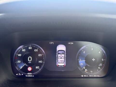 Volvo XC40 D3 R-Design Pro - U1617