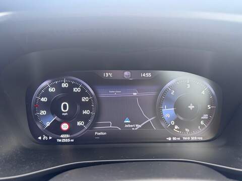 Volvo XC40 D3 R-Design Pro - U1617