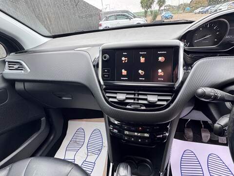 Peugeot 2008 BlueHDi Allure - U1620