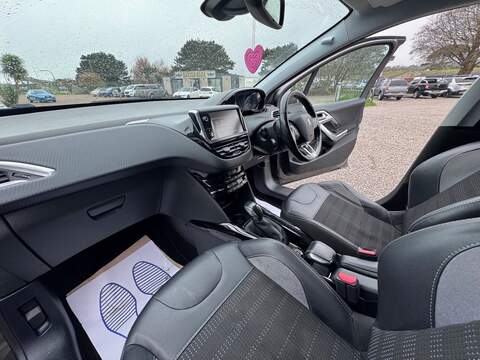 Peugeot 2008 BlueHDi Allure - U1620