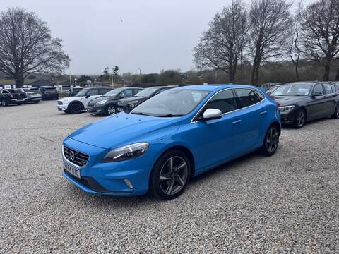 Volvo V40 D2 R-Design Lux Nav - U1624