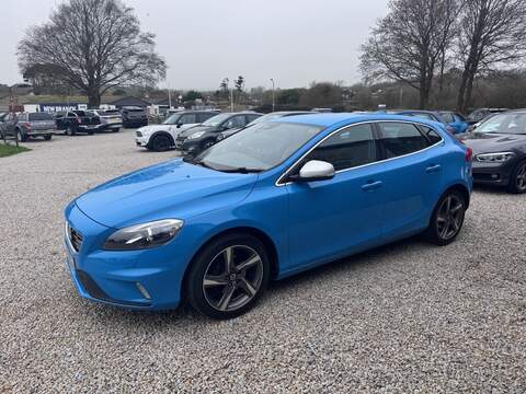 Volvo V40 D2 R-Design Lux Nav - U1624
