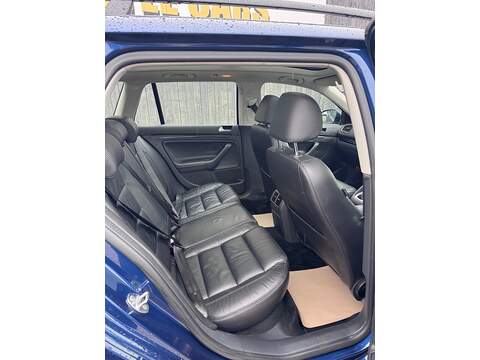 Volkswagen Golf TDI SE - U1633