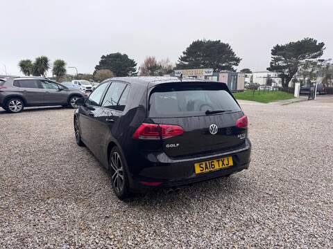 Volkswagen Golf TDI BlueMotion Tech R-Line - U1635