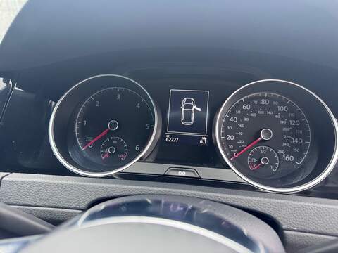 Volkswagen Golf TDI BlueMotion Tech R-Line - U1635