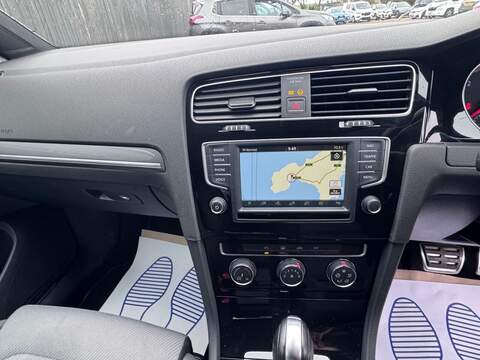 Volkswagen Golf TDI BlueMotion Tech R-Line - U1635