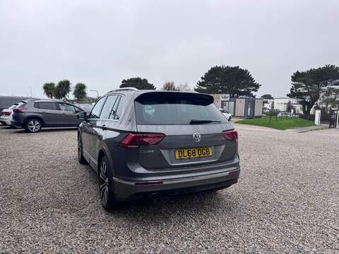 Volkswagen Tiguan TDI R-Line - U1642