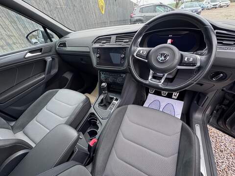 Volkswagen Tiguan TDI R-Line - U1642
