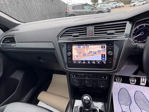 Volkswagen Tiguan TDI R-Line - U1642