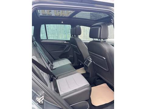 Volkswagen Tiguan TDI R-Line - U1642
