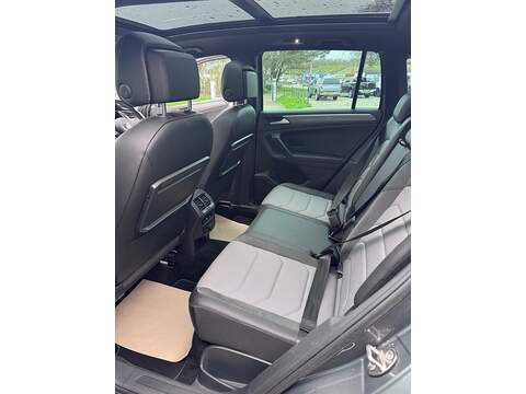 Volkswagen Tiguan TDI R-Line - U1642