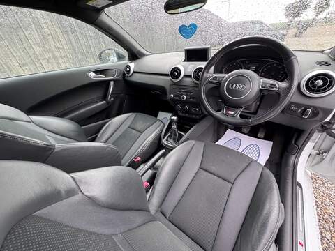 Audi A1 TFSI S line Style Edition - U1646
