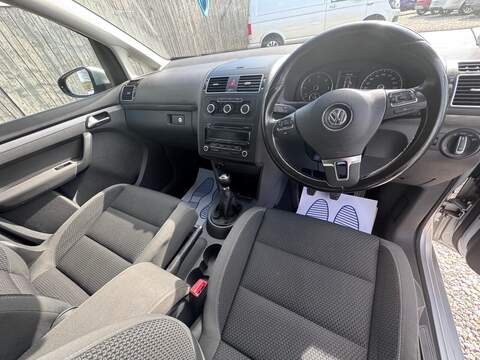 Volkswagen Touran TDI SE - U1649