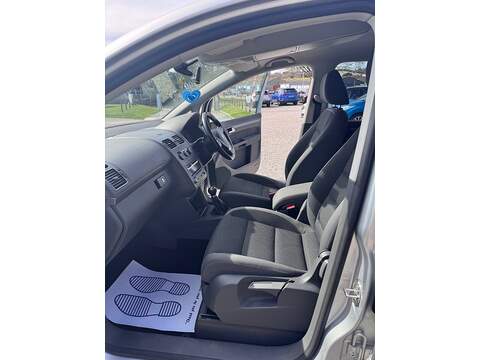 Volkswagen Touran TDI SE - U1649