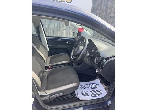 Volkswagen up! High up! - U1655