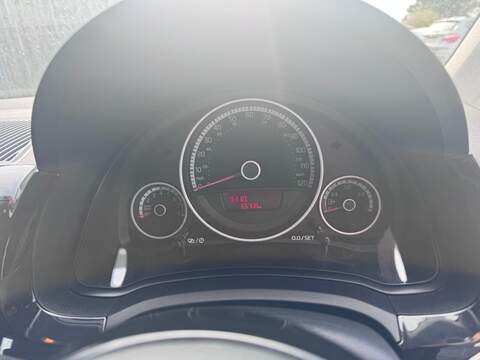 Volkswagen up! High up! - U1655