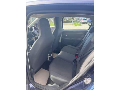 Volkswagen up! High up! - U1655