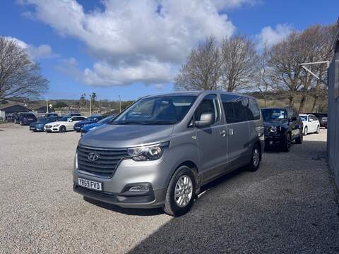 Hyundai i800 CRDi SE Nav - U1659