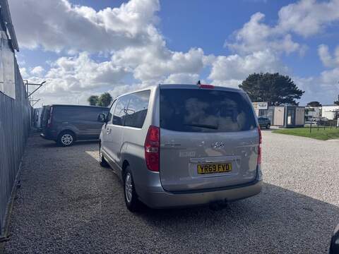 Hyundai i800 CRDi SE Nav - U1659