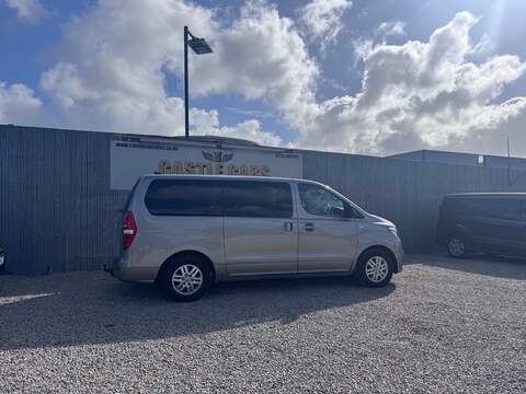 Hyundai i800 CRDi SE Nav - U1659